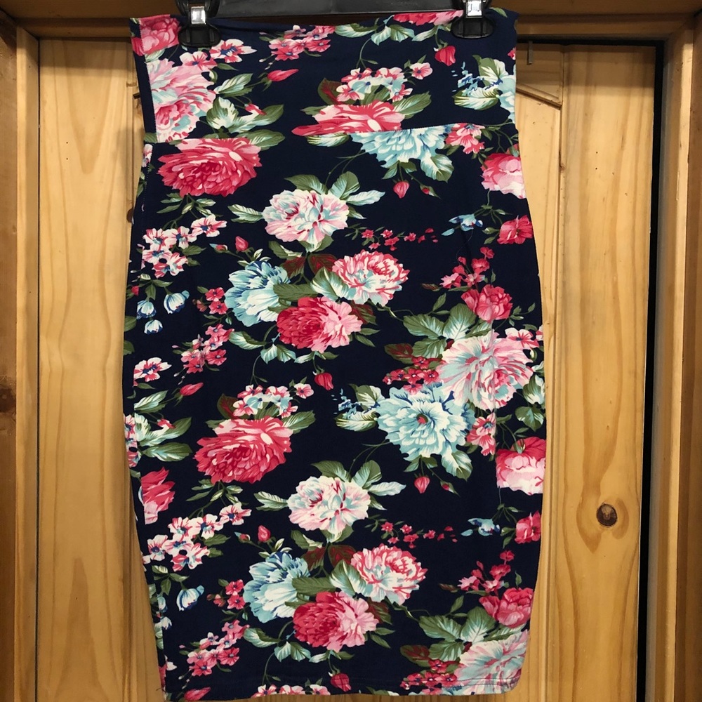 Navy floral pencil skirt